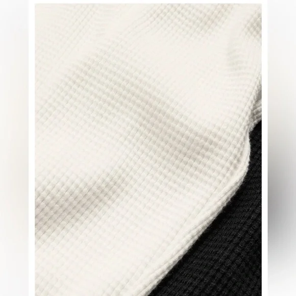 Alo Yoga Waffle Weekend Escape Mock Neck Long Sleeve Ivory M - Picture 6 of 6